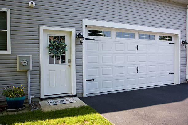 24/7 Emergency Garage Door Panel Replacement experts in Chaparral, NM